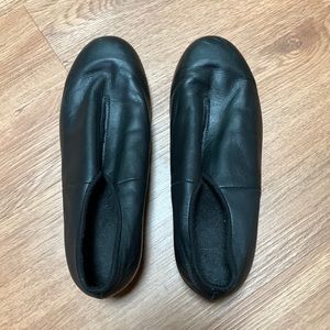 Girls slip on tap shoes